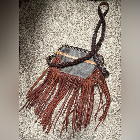 Authentic Vintage Louis Vuitton Bag - Picture 3 of 16